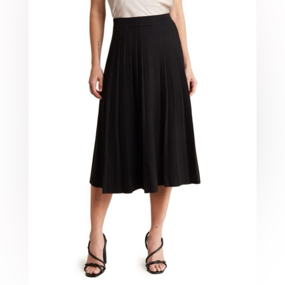Adrianna Papell black pleated skirt